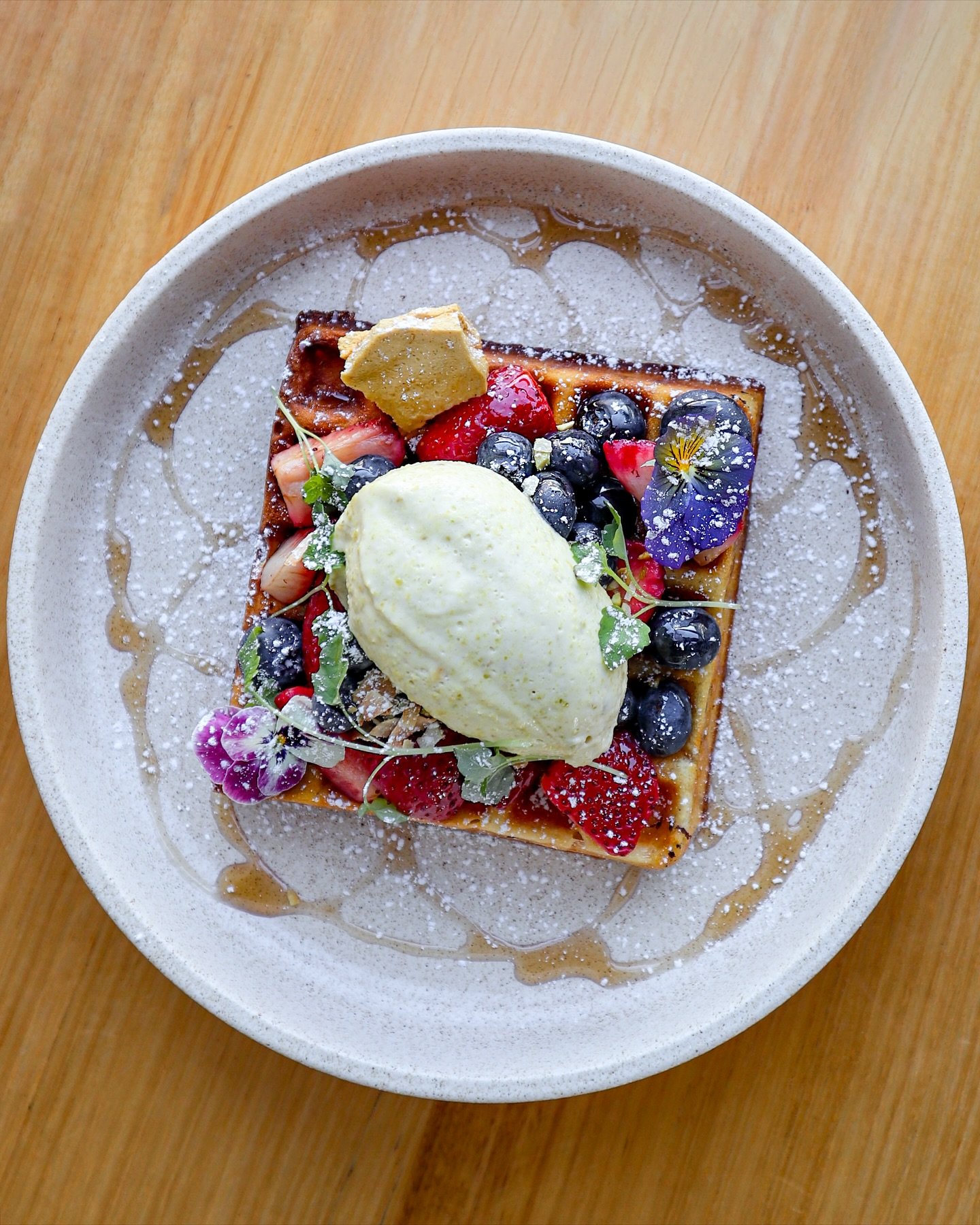 Start your morning with colour and flavour with our OG Monstera Waffle! 🌈✨
Seasonal fruits, maple syrup, honeycomb, waffle crumb and pistachio mascarpone served on a freshly made waffle.
#CafeMonstera #sydneybrunch #sydneycafe #sydneybreakfast #ca